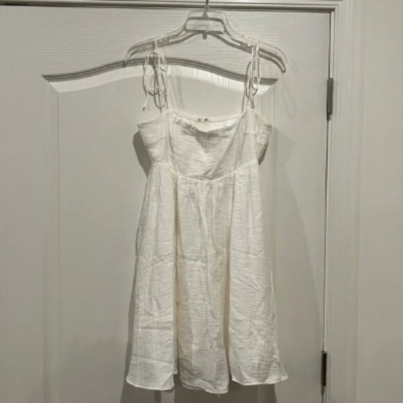 ASTR white mini dress for bridal shower or wedding event! - Picture 1 of 4